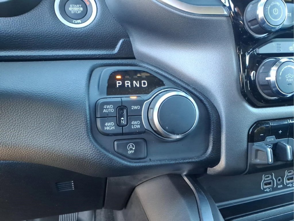 Used 2025 RAM 1500 Big Horn AWD/4WD image 26