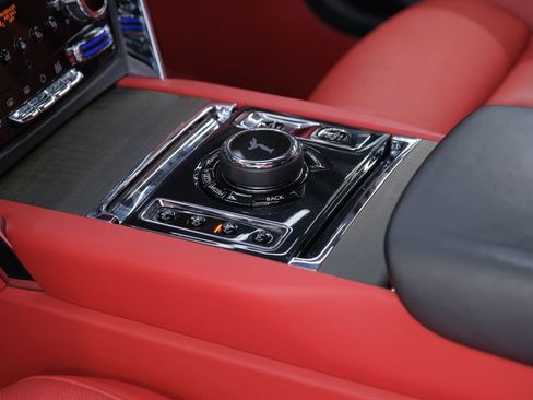 Used 2019 Rolls-Royce Cullinan AWD/4WD image 15