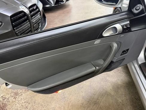 Used 2008 Porsche 911 Carrera RWD image 10