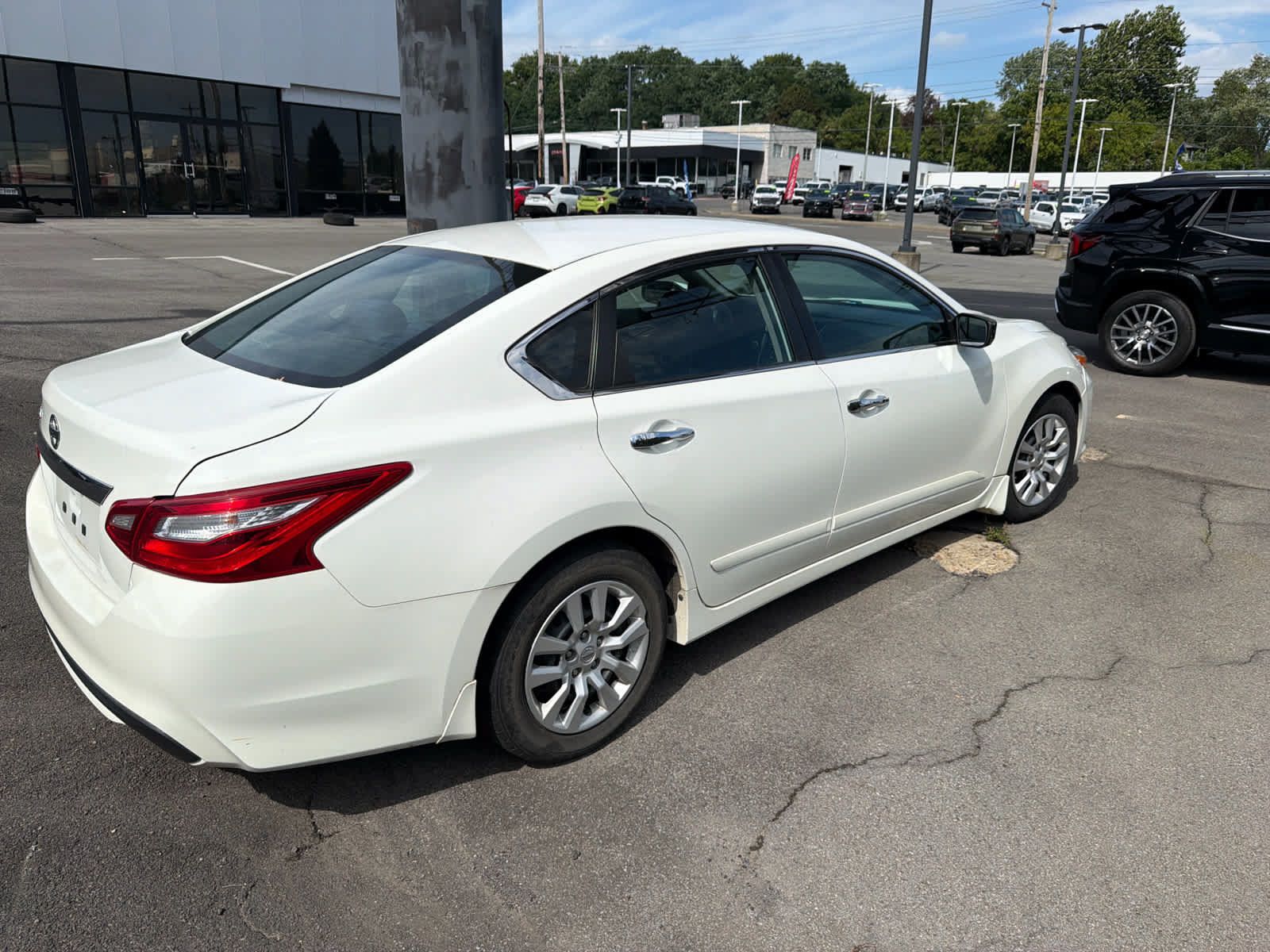 Used 2016 Nissan Altima 2.5 S w/ Power Driver Seat Package FWD image 20