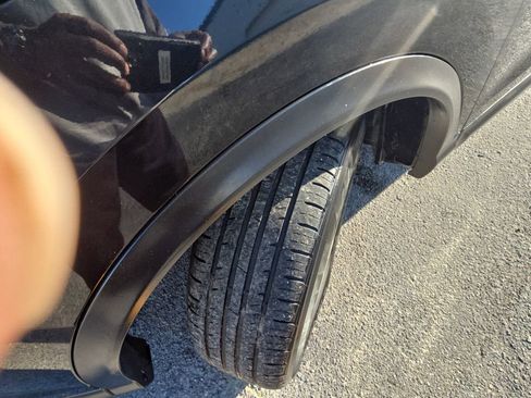 Used 2018 Nissan Rogue Sport S image 28