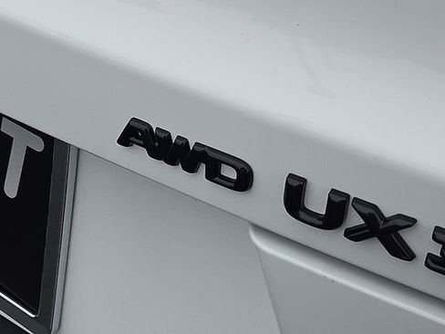 New 2026 Lexus UX 300h AWD image 5