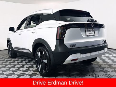 Used 2025 Nissan Kicks SR FWD image 20