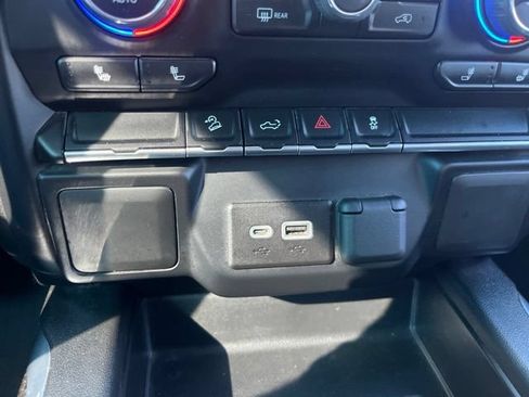 Used 2022 Chevrolet Silverado 1500 LT Trail Boss AWD/4WD image 18