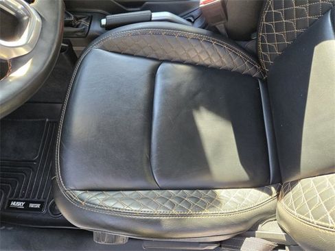 Used 2022 Jeep Wrangler Unlimited Sahara image 11