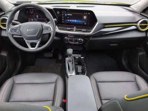 Certified 2024 Chevrolet Trax ACTIV w/ Sunroof Package FWD image 20