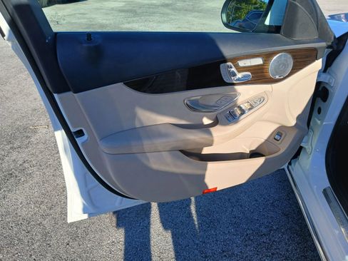 Used 2018 Mercedes-Benz C 300 Sedan w/ Multimedia Package image 10