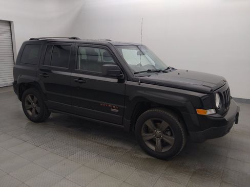Used 2016 Jeep Patriot 75th Anniversary w/ Power Value Group FWD image 11