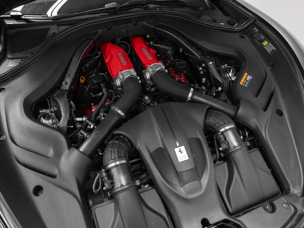 Certified 2024 Ferrari Roma Spider RWD image 15