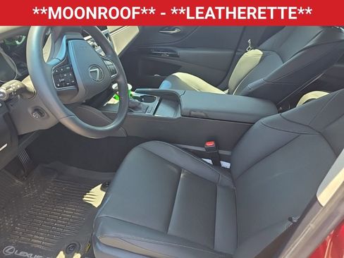 Used 2025 Lexus ES 350 w/ Premium Package FWD image 3