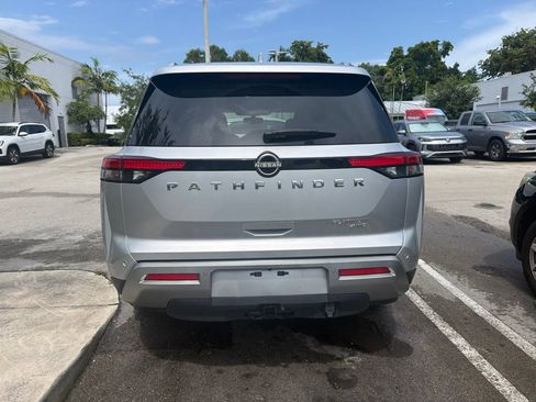 Used 2022 Nissan Pathfinder Platinum w/ Cargo Package AWD/4WD image 5