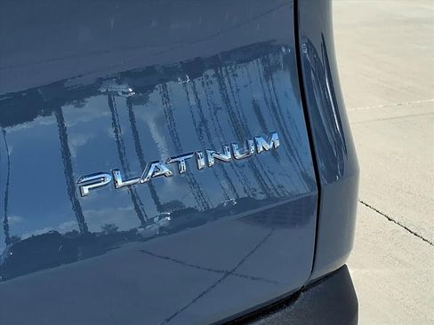 Used 2024 Toyota Grand Highlander AWD Hybrid image 21