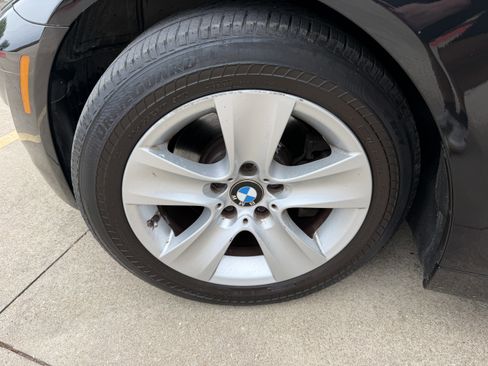 Used 2011 BMW 528i Sedan RWD image 39