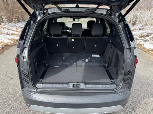 New 2026 Land Rover Discovery S AWD/4WD image 10