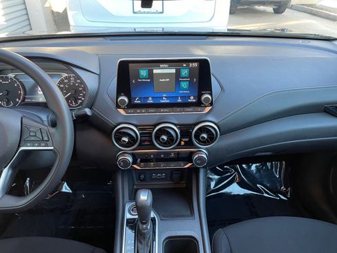 Used 2025 Nissan Sentra SV image 18