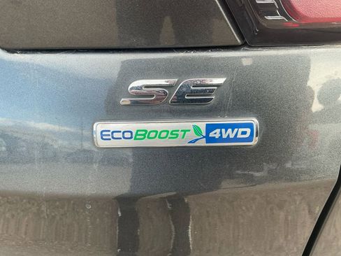 Used 2018 Ford Escape SE w/ SE Sport Appearance Package image 21