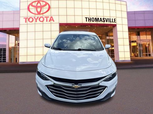 Used 2024 Chevrolet Malibu LS w/ Driver Confidence Package image 2