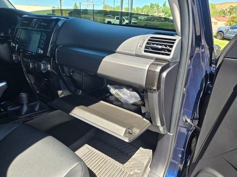 Used 2024 Toyota 4Runner TRD Off-Road Premium w/ Moonroof Package AWD/4WD image 25