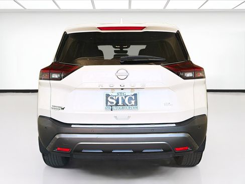 Used 2023 Nissan Rogue SL w/ SL Premium Package FWD image 5