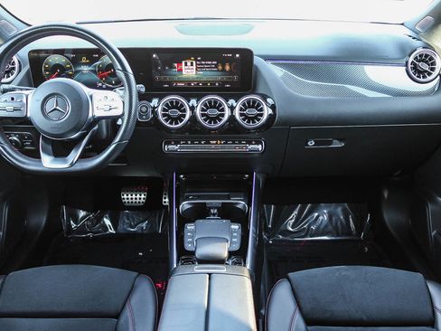 Certified 2022 Mercedes-Benz GLA 250 4MATIC image 12