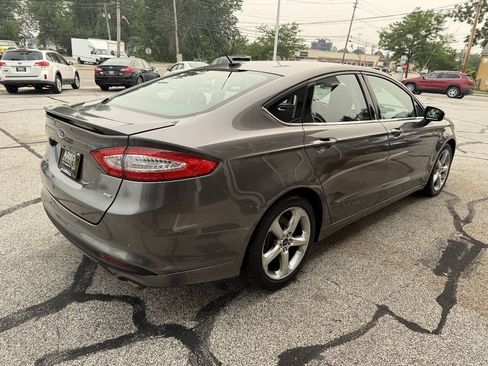 Used 2013 Ford Fusion SE FWD image 13