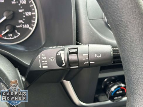 Used 2023 Nissan Rogue SV AWD/4WD image 25
