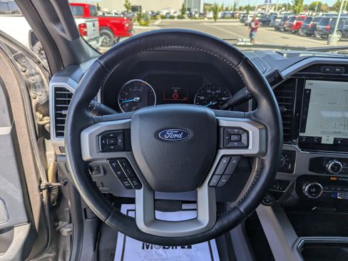 Used 2022 Ford F250 Lariat w/ Lariat Ultimate Package AWD/4WD image 16