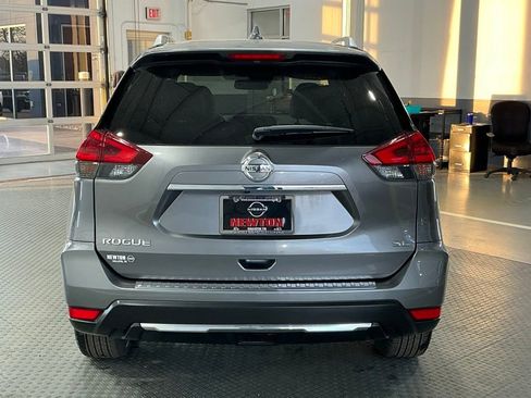 Used 2018 Nissan Rogue SL w/ Premium Package image 23