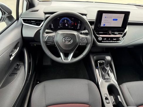 Used 2026 Toyota Corolla SE image 27