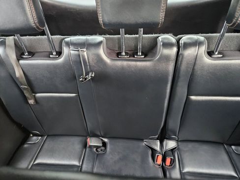 Used 2017 Toyota Highlander XLE image 16