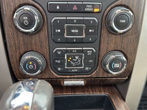 Used 2014 Ford F150 Lariat w/ Equipment Group 502A Luxury image 16