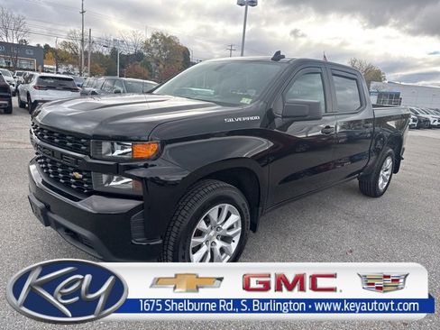 Used 2022 Chevrolet Silverado 1500 Custom image 1