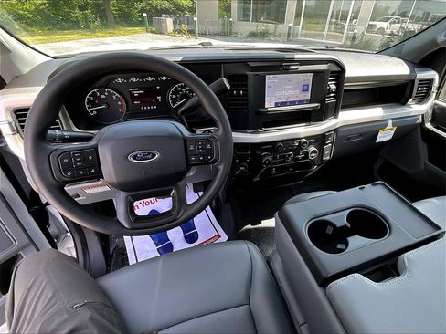 New 2025 Ford F250 XL w/ XL Chrome Package image 12