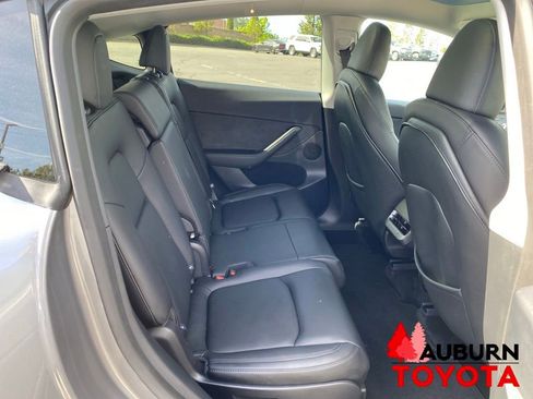 Used 2025 Tesla Model Y Long Range AWD/4WD image 19