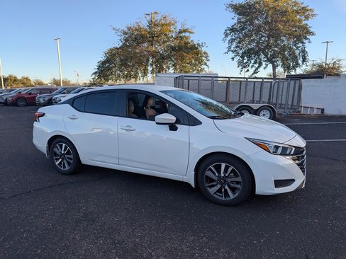Certified 2023 Nissan Versa SV w/ Trunk Package image 8