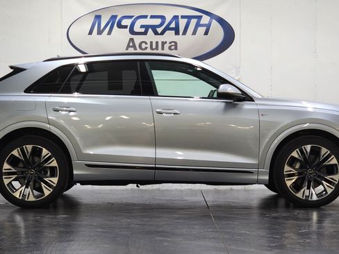 Used 2025 Audi Q8 Prestige AWD/4WD image 3
