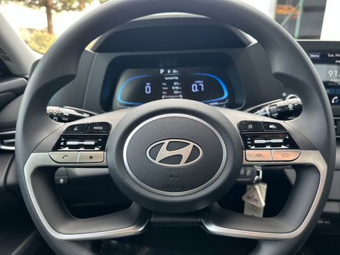 New 2026 Hyundai Elantra SE image 22