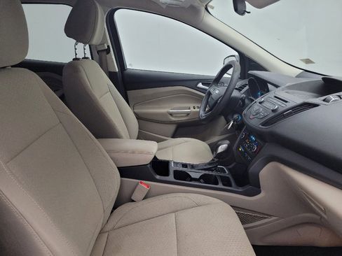 Used 2018 Ford Escape SE image 21