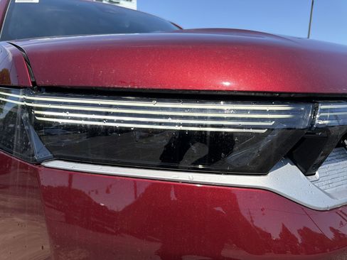 New 2026 Jeep Grand Wagoneer L 4WD image 10