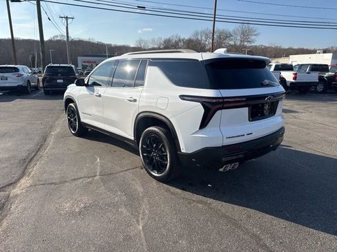 New 2026 Chevrolet Traverse LT w/ Enhanced Driving Package AWD/4WD image 5
