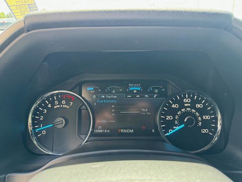 Used 2020 Ford F150 Platinum w/ Equipment Group 701A Luxury AWD/4WD image 22