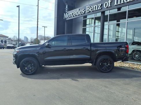Used 2025 Chevrolet Colorado Z71 AWD/4WD image 3