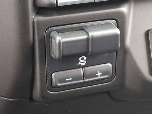 Used 2023 Chevrolet Silverado 1500 Custom AWD/4WD image 15