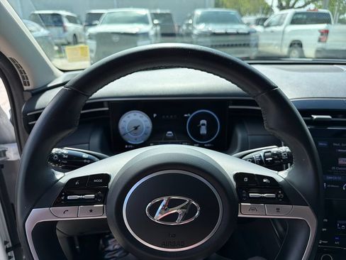 Used 2022 Hyundai Tucson SEL w/ Convenience + Premium Package FWD image 25
