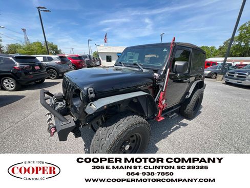 Used 2021 Jeep Wrangler Sport S image 3
