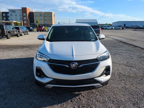 Used 2023 Buick Encore GX Preferred w/ Cold Weather Comfort Package FWD image 2