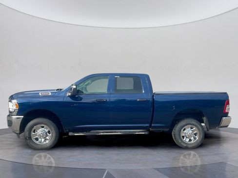 Used 2024 RAM 2500 Tradesman w/ Chrome Appearance Group AWD/4WD image 2