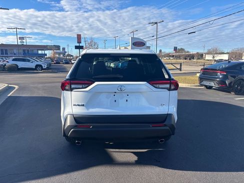 New 2025 Toyota RAV4 LE image 4
