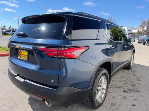 Used 2023 Chevrolet Traverse LT FWD image 6