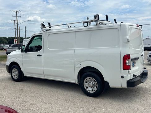 Used 2017 Nissan NV 2500 SV w/ Technology Package RWD image 6